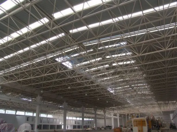 仪征网架工程施工中需要注意哪些事项?